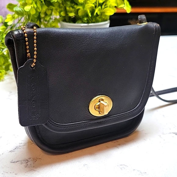 Coach Bags Coach Dark Navy Everett Leather Crossbody Bag 9934 Poshmark